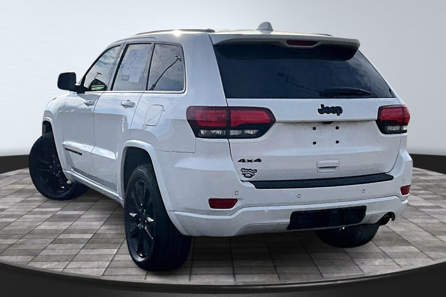2022 Jeep Grand Cherokee WK Laredo X