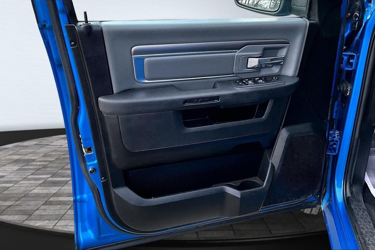 2021 RAM 1500 Classic SLT