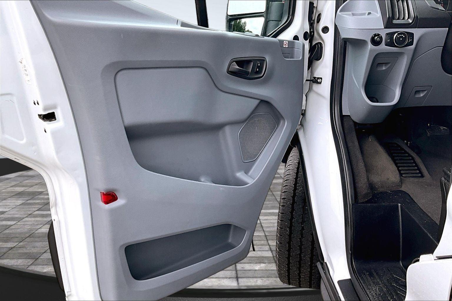 2019 Ford Transit Passenger Wagon T350