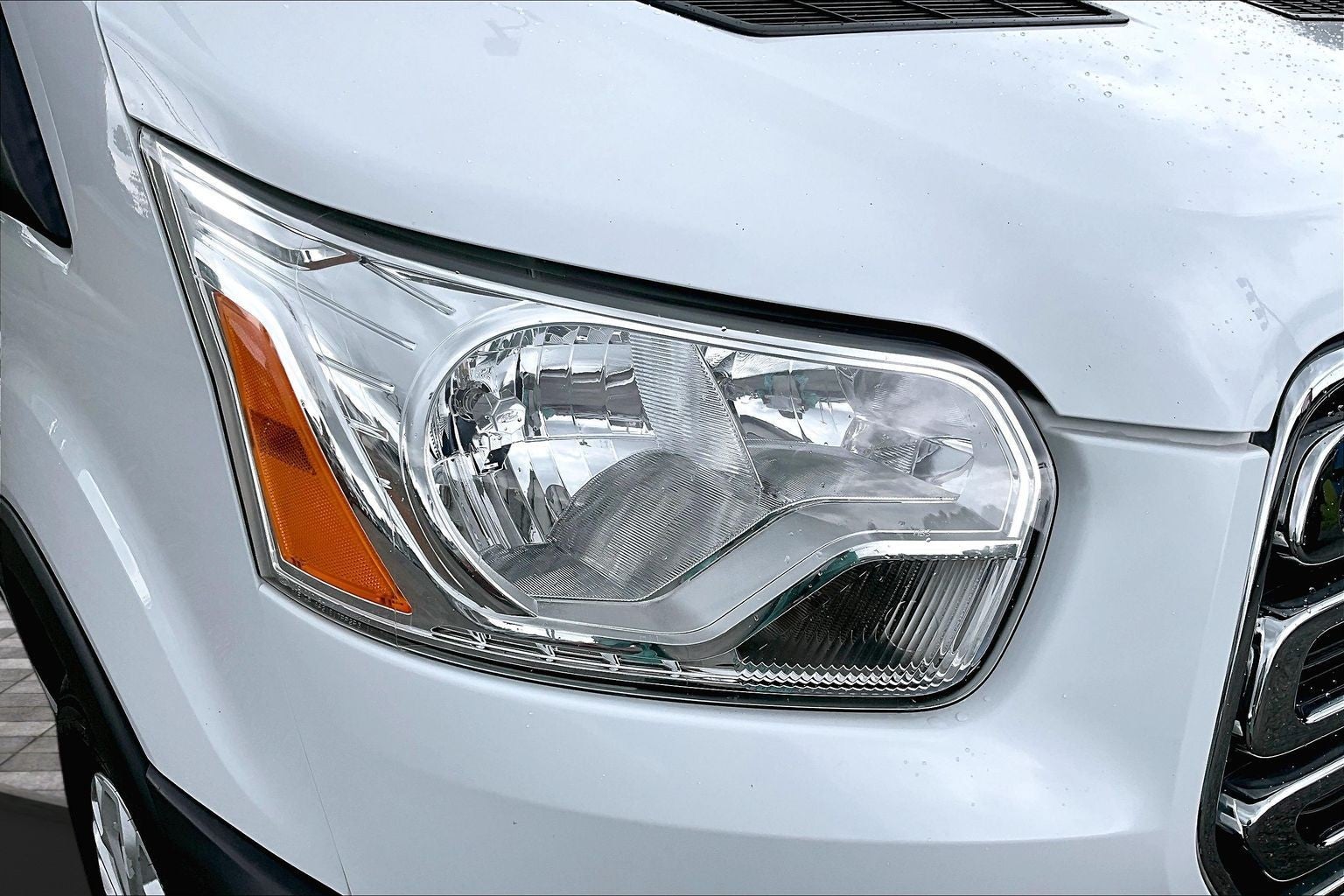 2019 Ford Transit Passenger Wagon T350