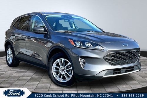 2022 Ford Escape SE Hybrid