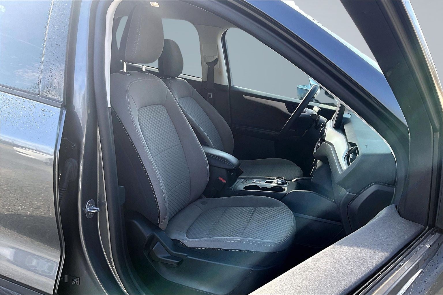 2022 Ford Escape SE Hybrid