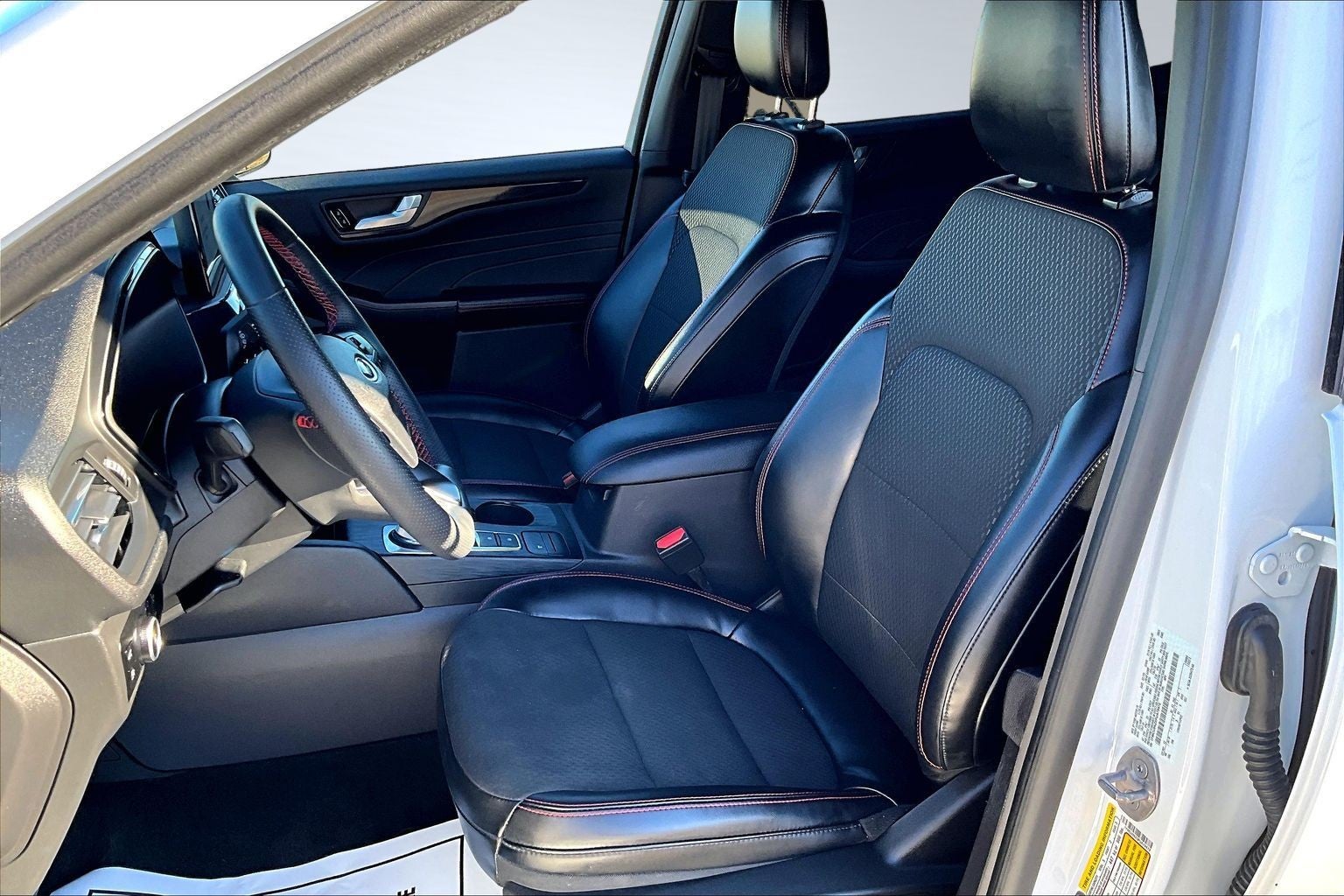 2023 Ford Escape ST-Line Select