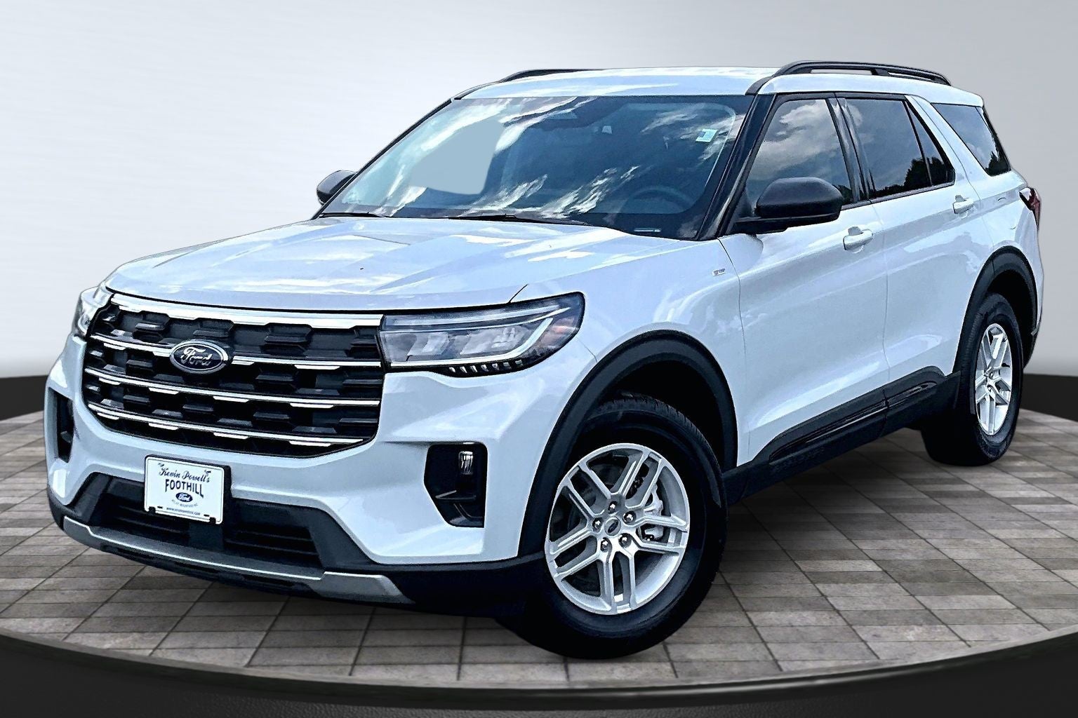 2026 Ford Explorer Active w/200A Pkg