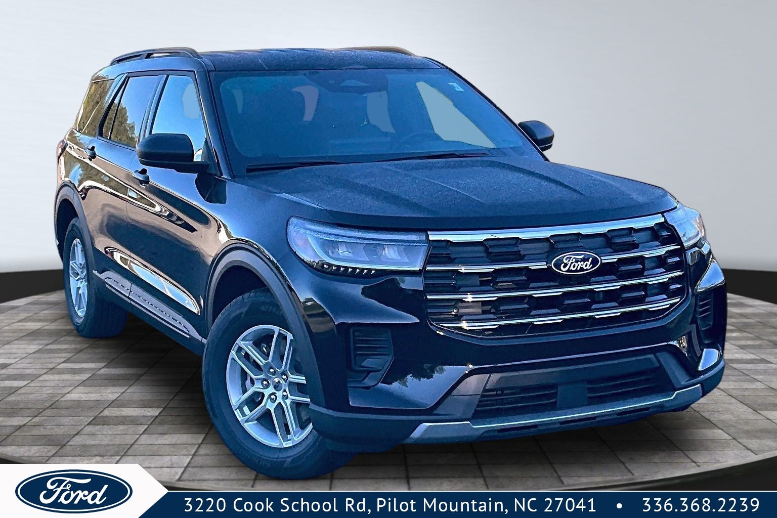 2027 Ford Explorer Active w/200A Pkg