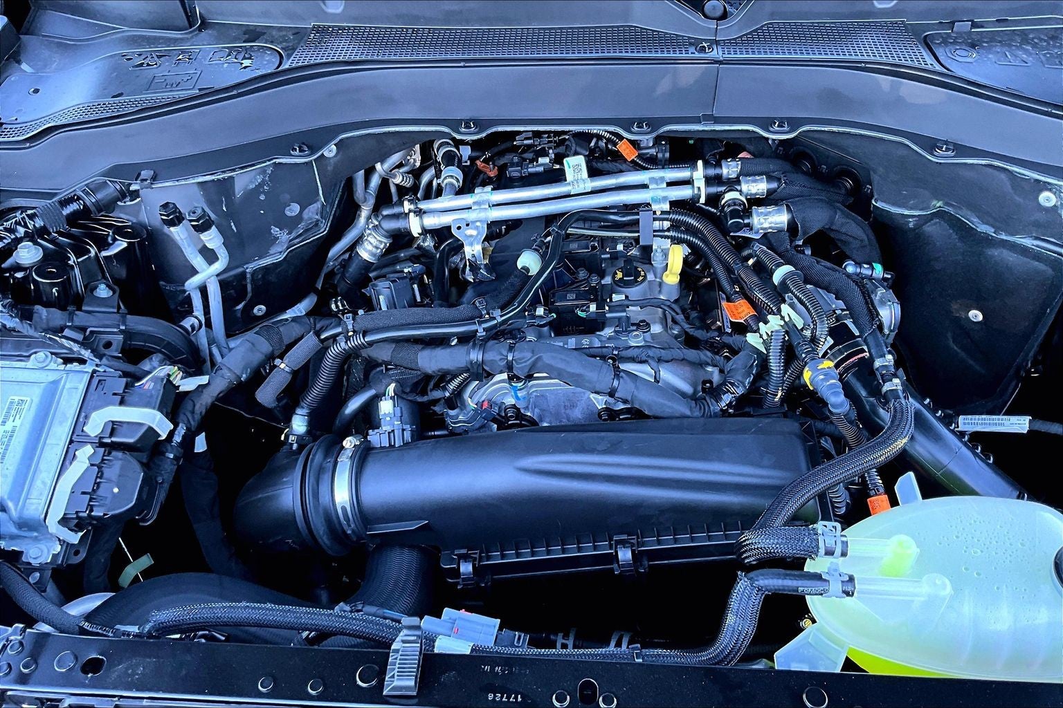 2027 Ford Explorer Active w/200A Pkg