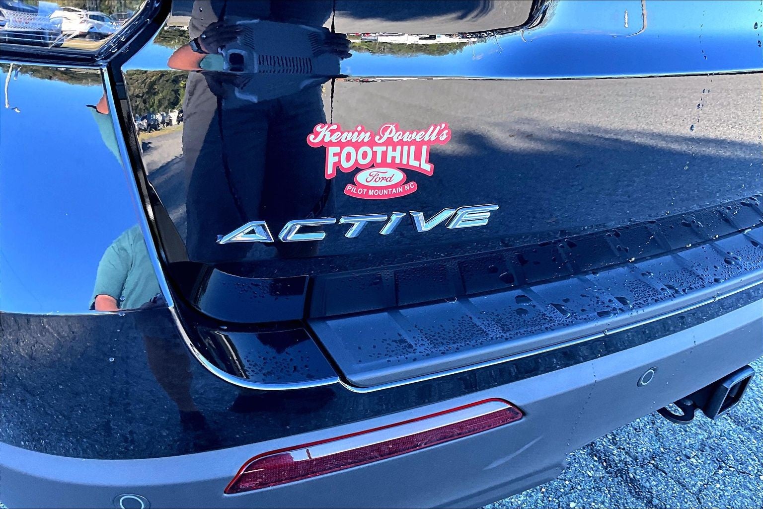 2027 Ford Explorer Active w/200A Pkg