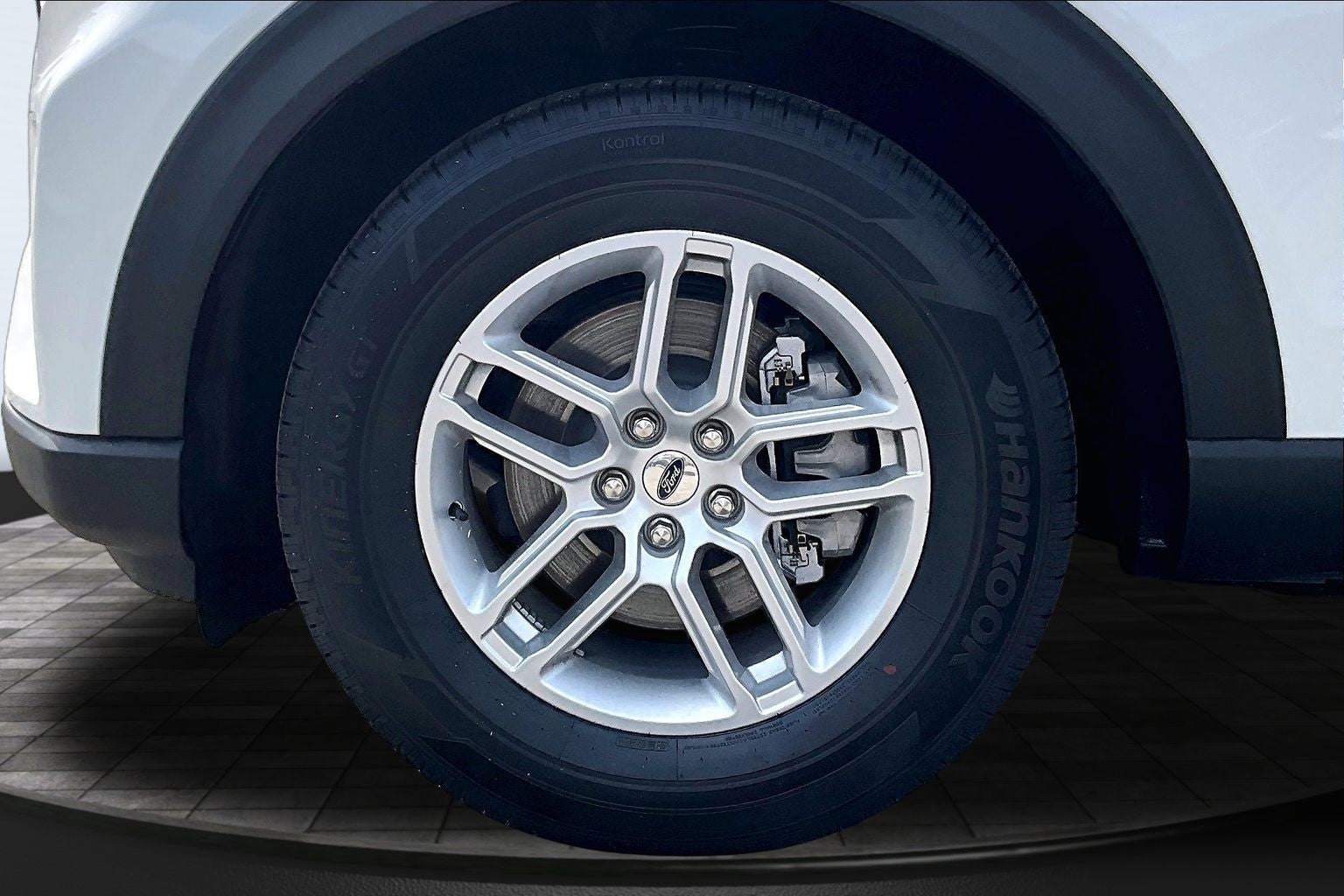 2026 Ford Explorer XLT