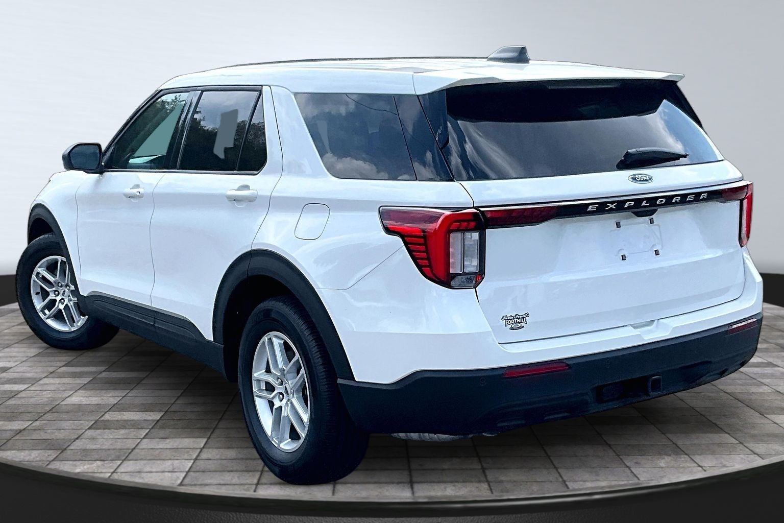 2026 Ford Explorer XLT