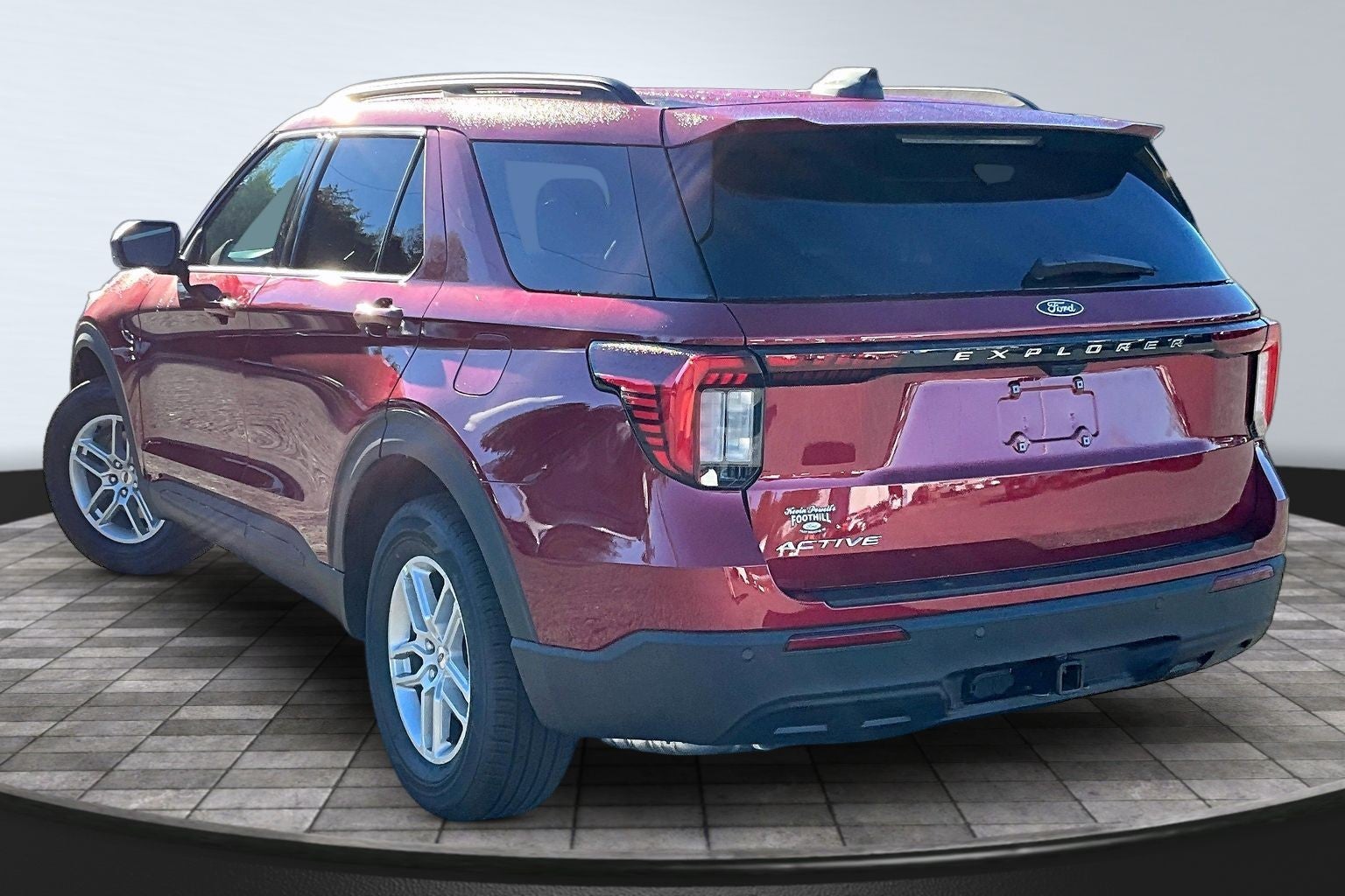 2027 Ford Explorer Active w/200A Pkg