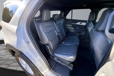 2027 Ford Explorer Active w/200A Pkg