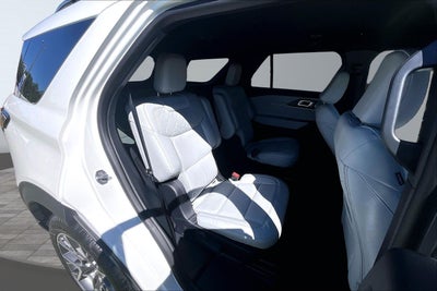 2027 Ford Explorer Platinum