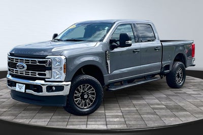 2025 Ford Super Duty F-250 SRW Base