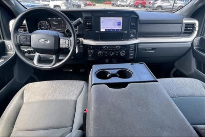 2025 Ford Super Duty F-250 SRW Base