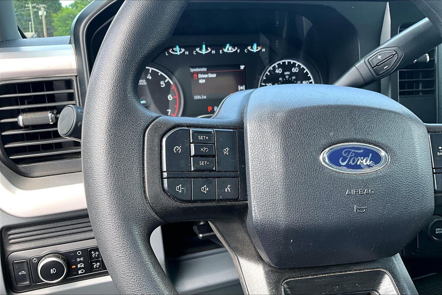 2025 Ford Super Duty F-250 SRW Base