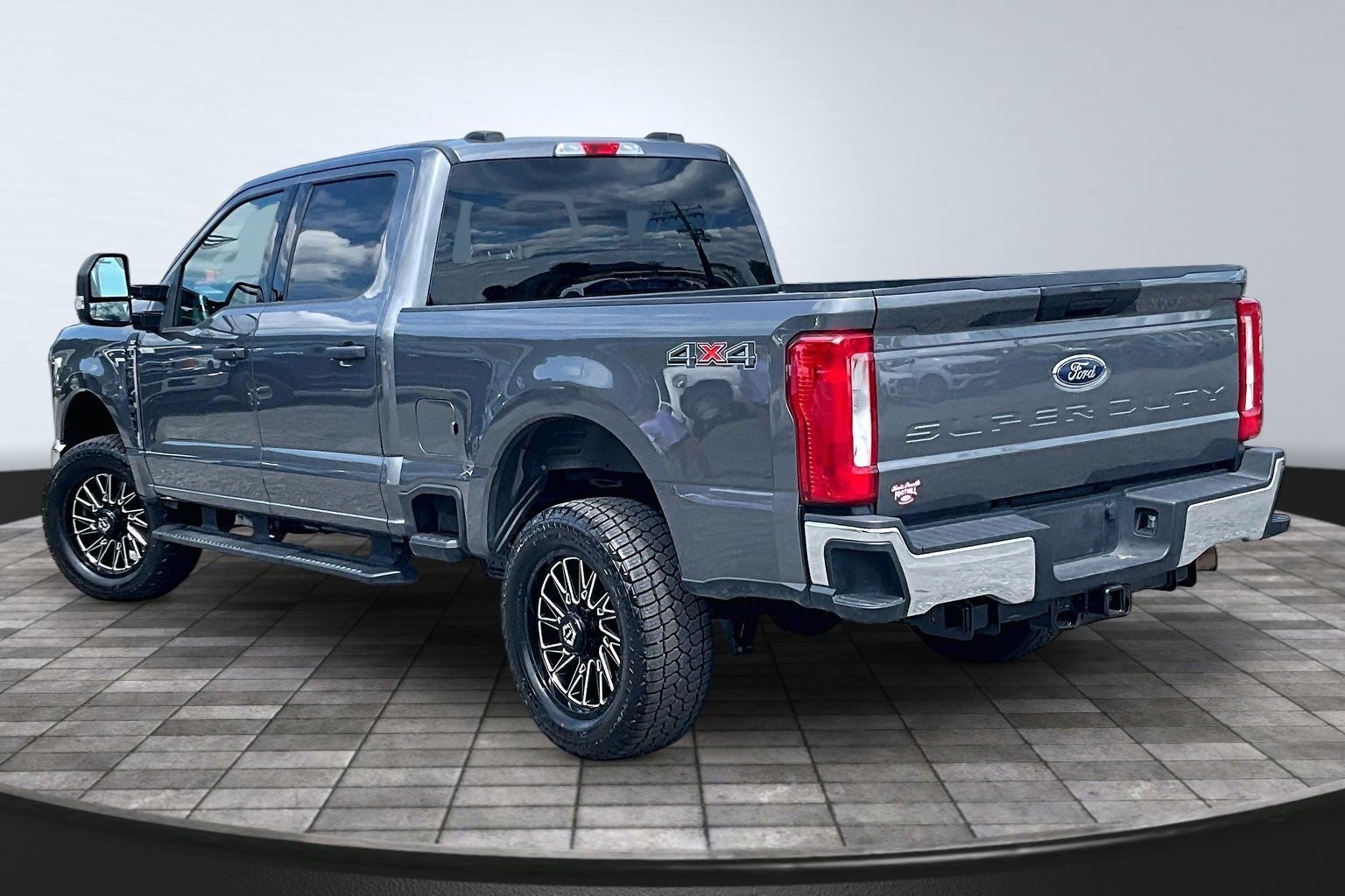 2025 Ford Super Duty F-250 SRW Base