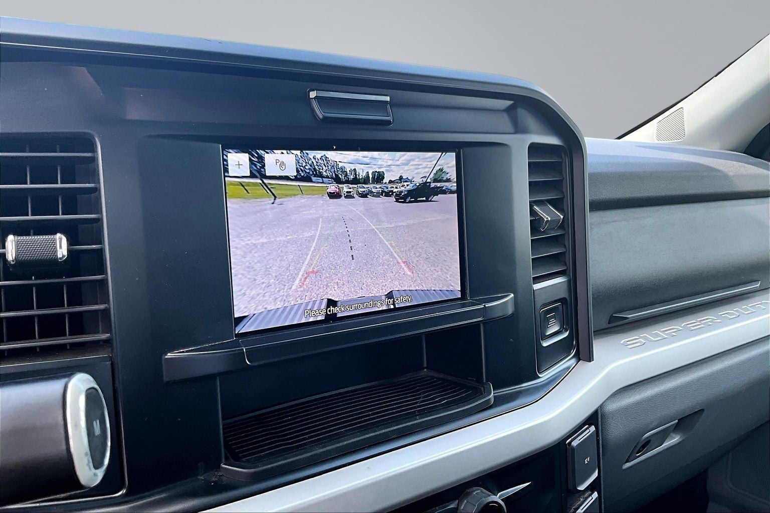 2025 Ford Super Duty F-250 SRW Base