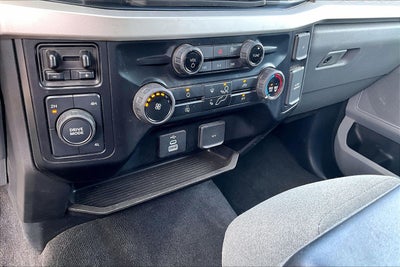 2025 Ford Super Duty F-250 SRW Base