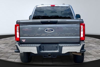 2025 Ford Super Duty F-250 SRW Base