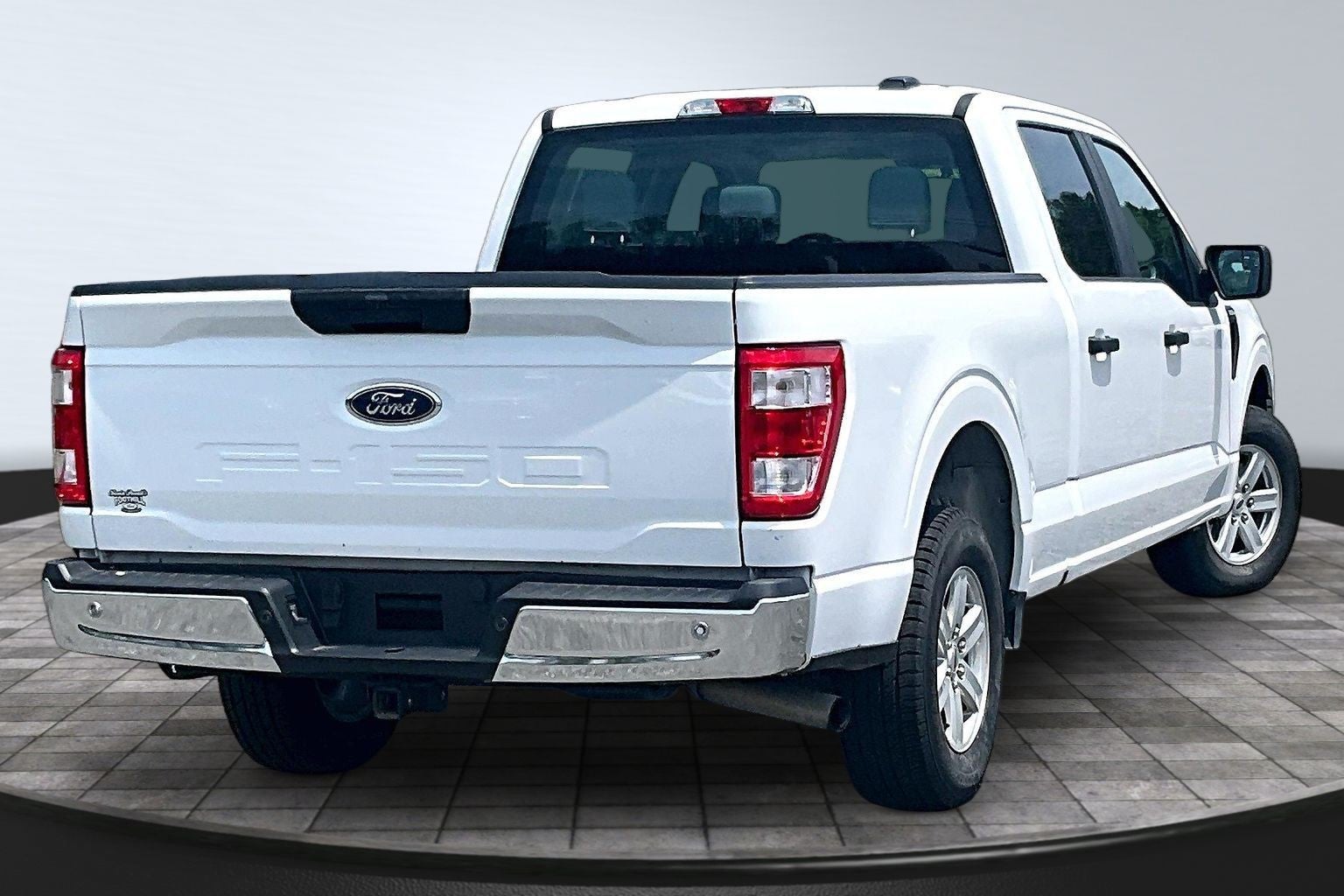 2022 Ford F-150 Base