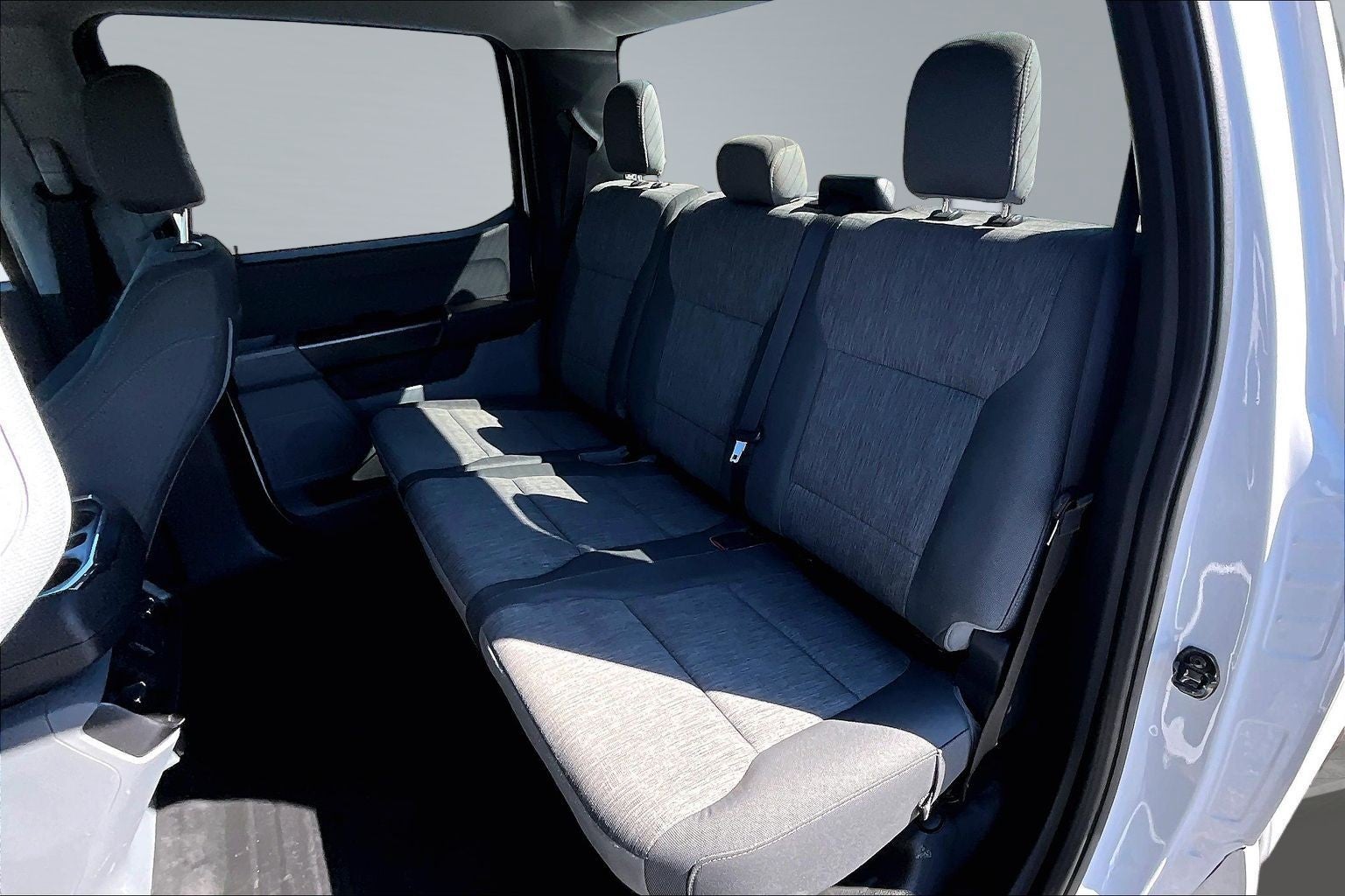 2022 Ford F-150 Base
