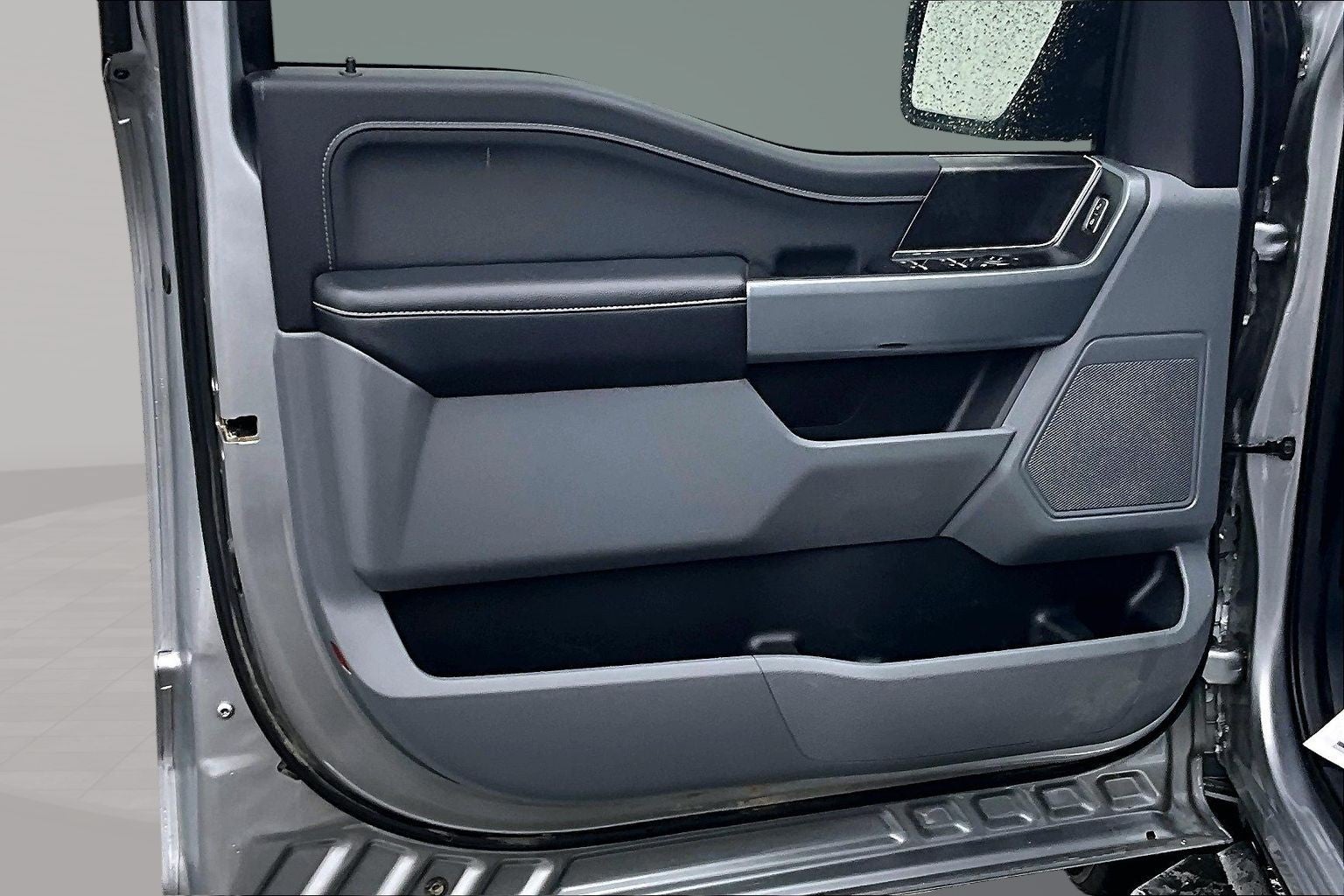 2022 Ford F-150 Base