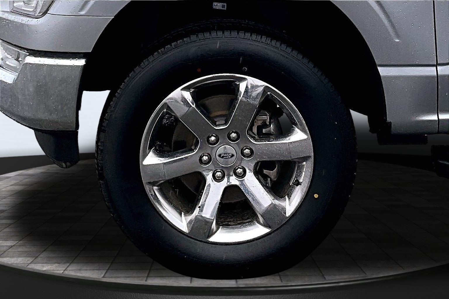 2022 Ford F-150 Base