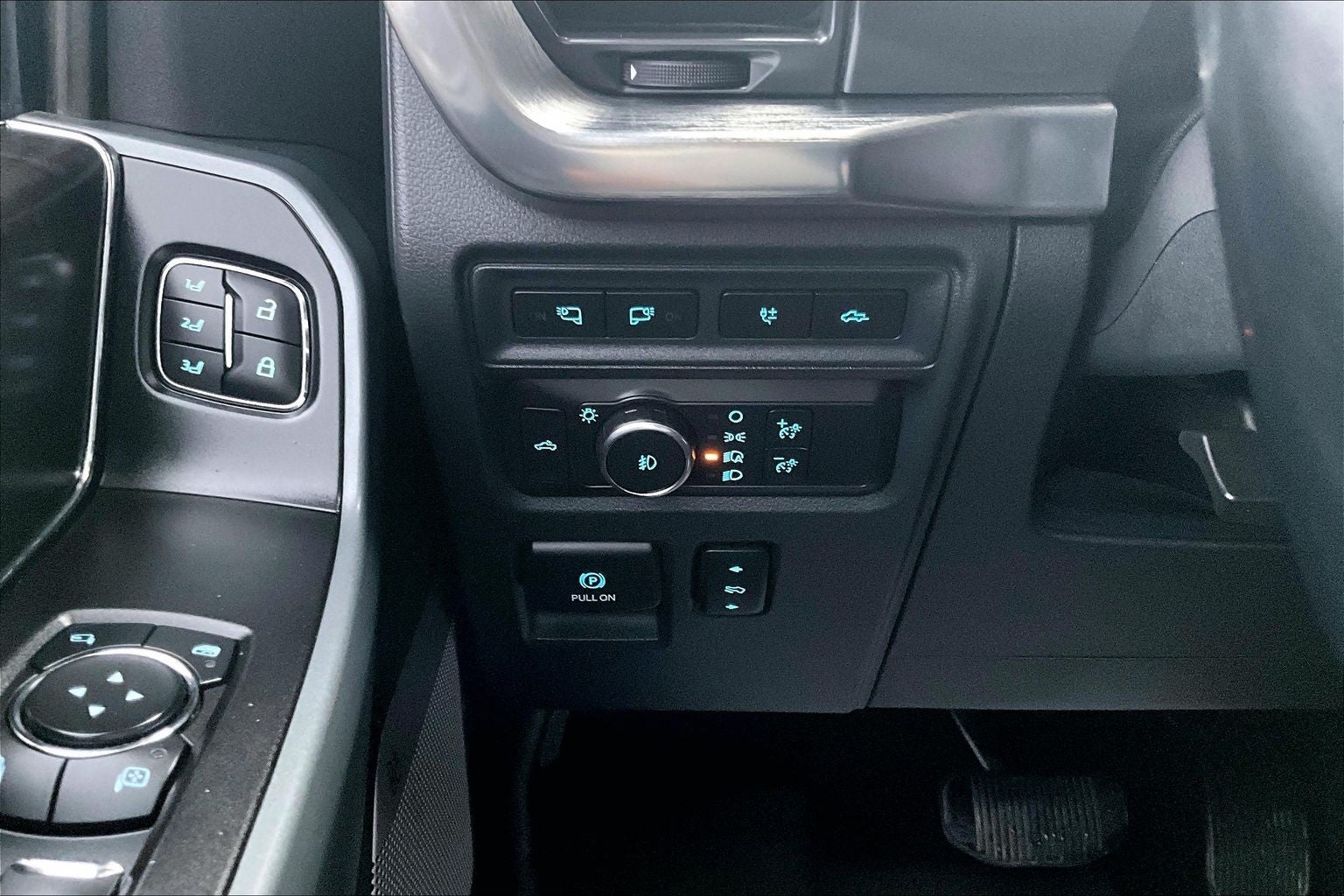 2021 Ford F-150 Base