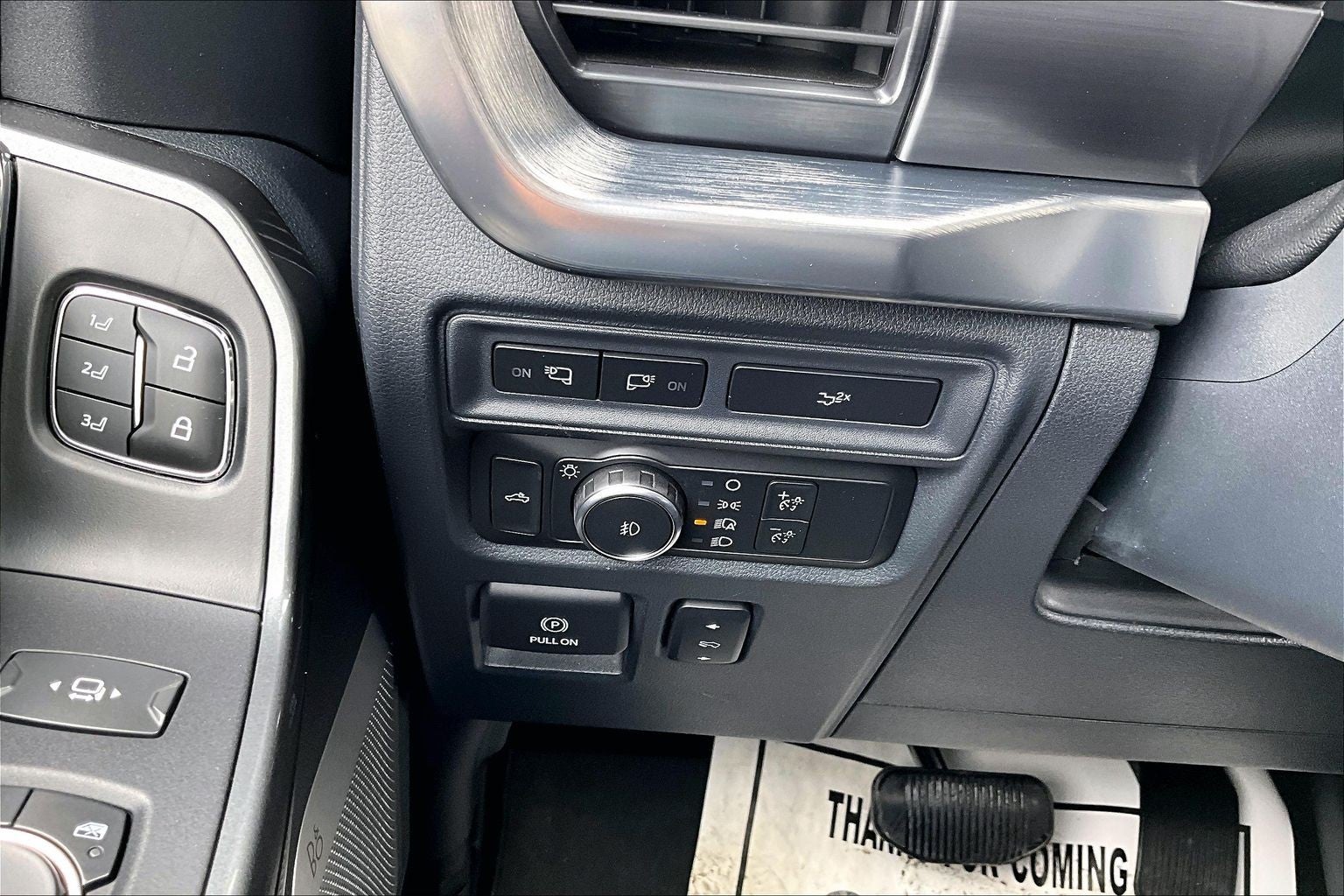 2022 Ford F-150 Base