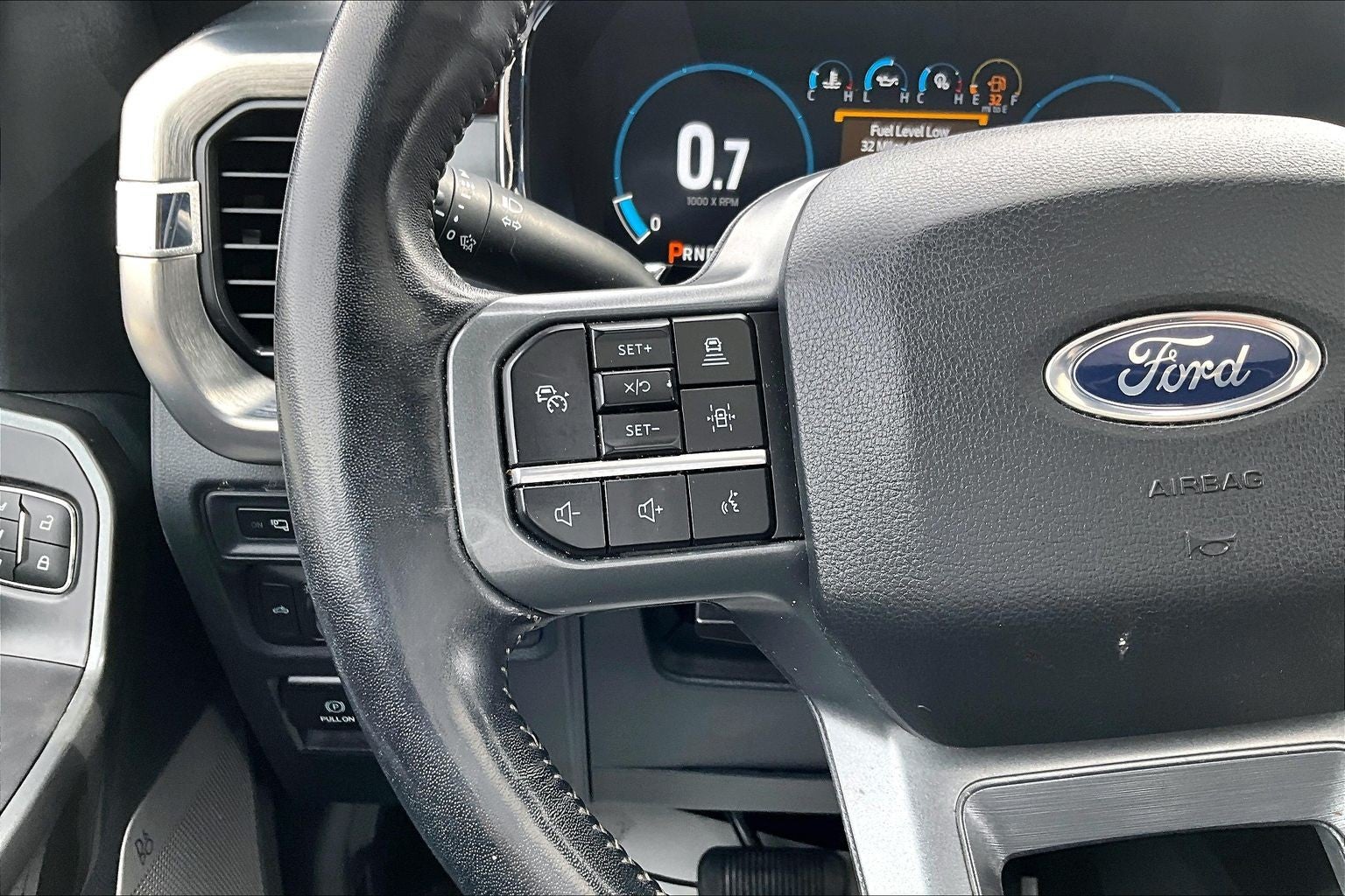 2022 Ford F-150 Base