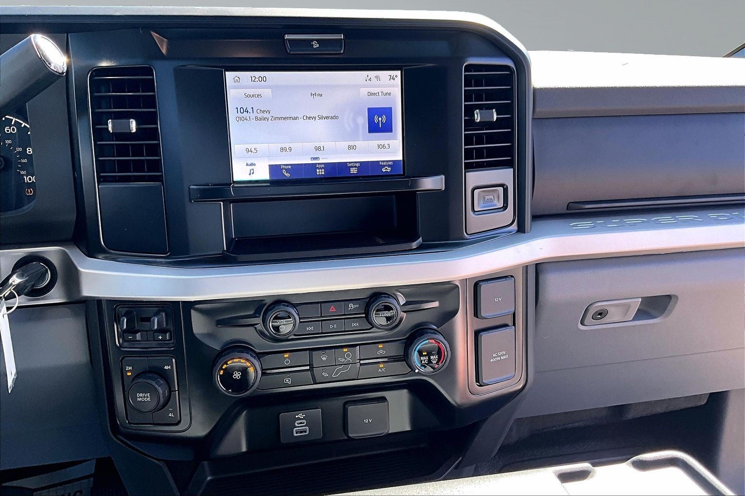 2026 Ford Super Duty F-350 DRW F-350® XLT