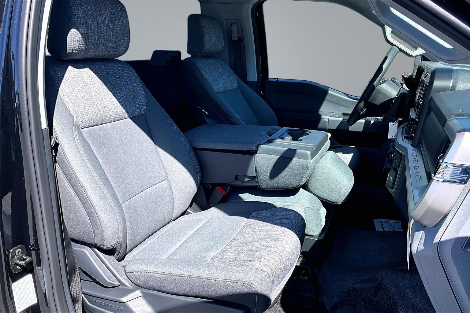 2026 Ford Super Duty F-350 DRW F-350® XLT