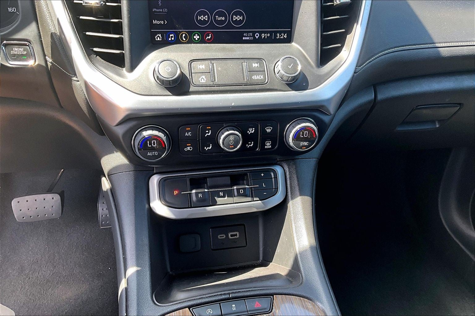 2023 GMC Acadia SLE