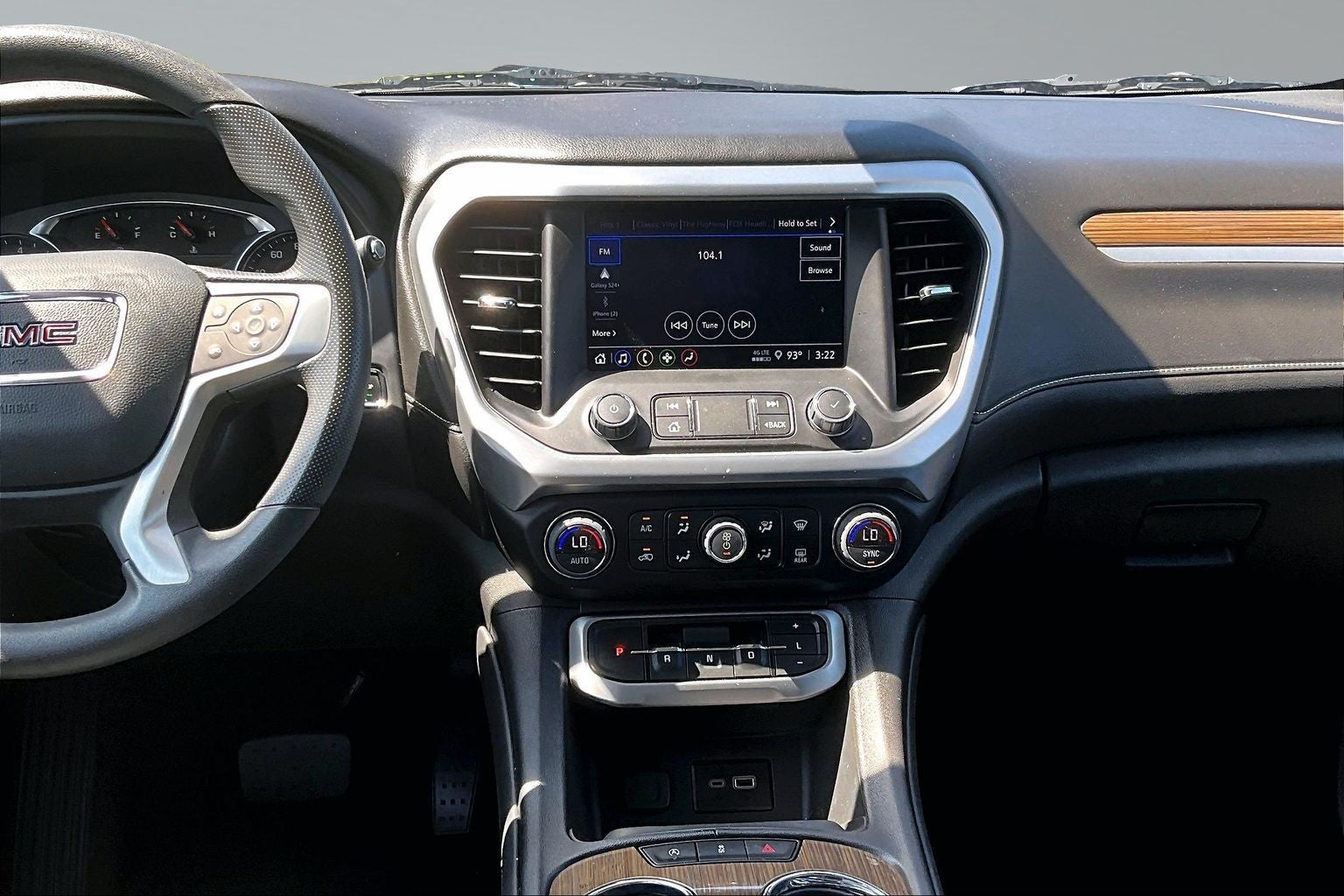 2023 GMC Acadia SLE