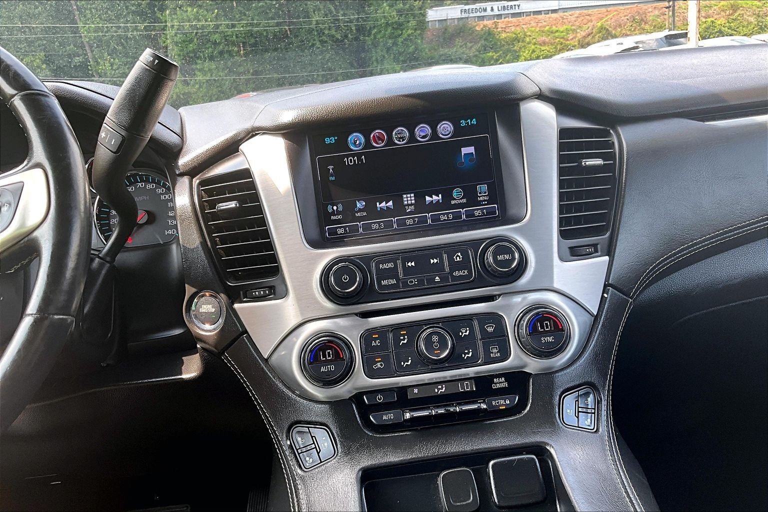 2020 GMC Yukon SLT