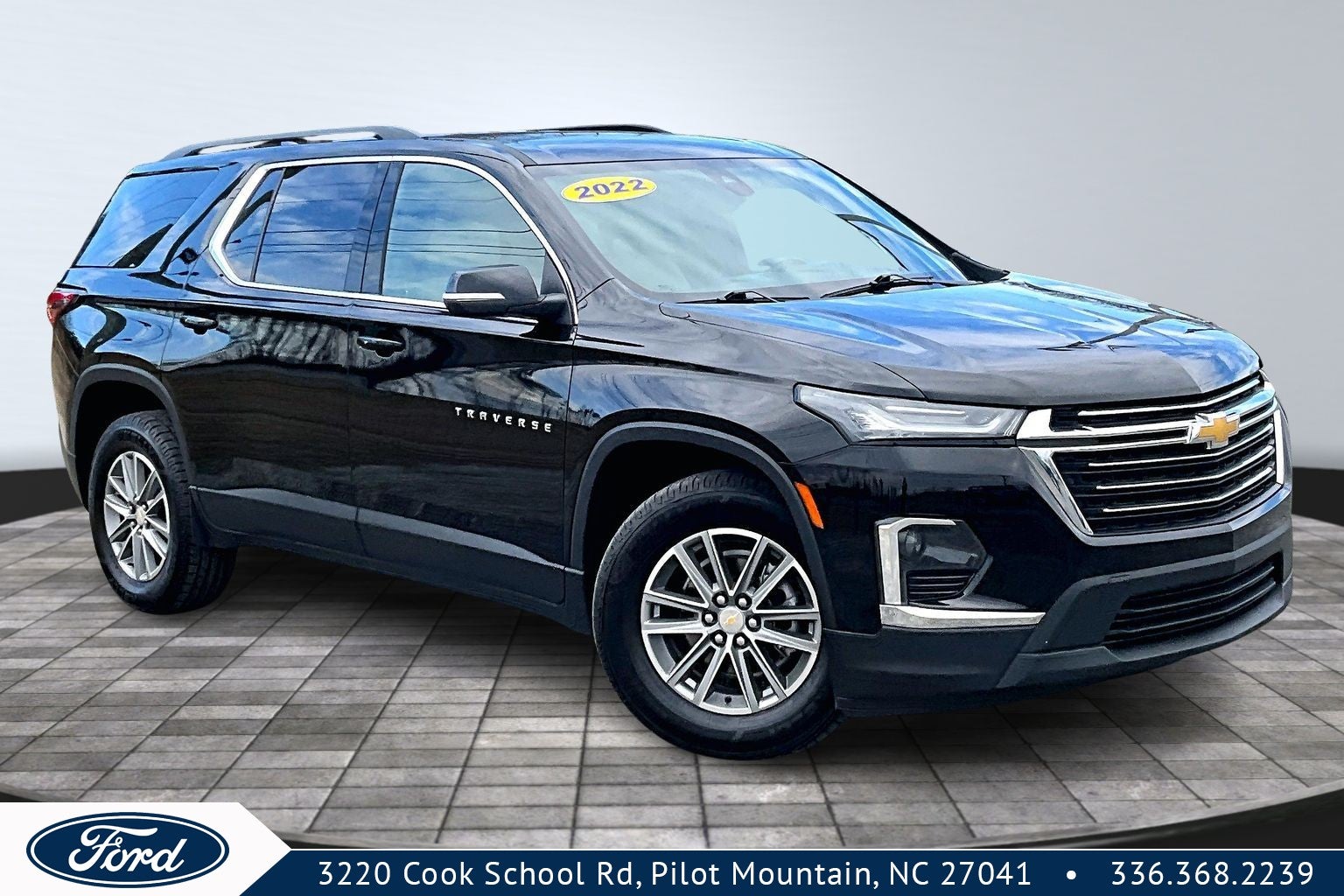 2022 Chevrolet Traverse LT Cloth