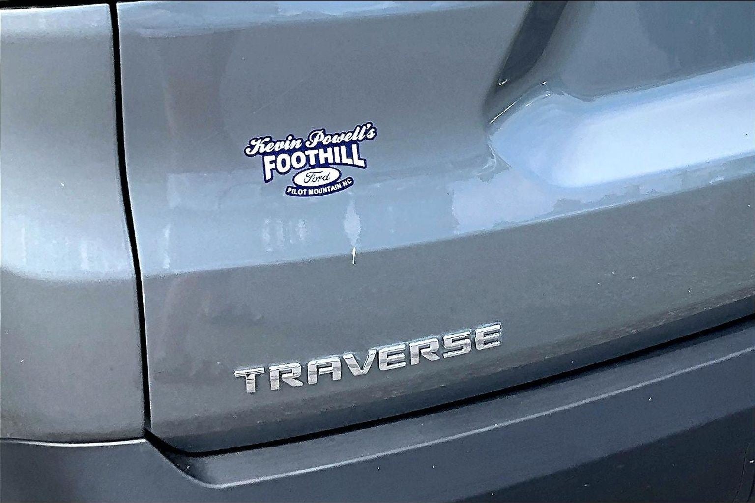 2023 Chevrolet Traverse LT Cloth
