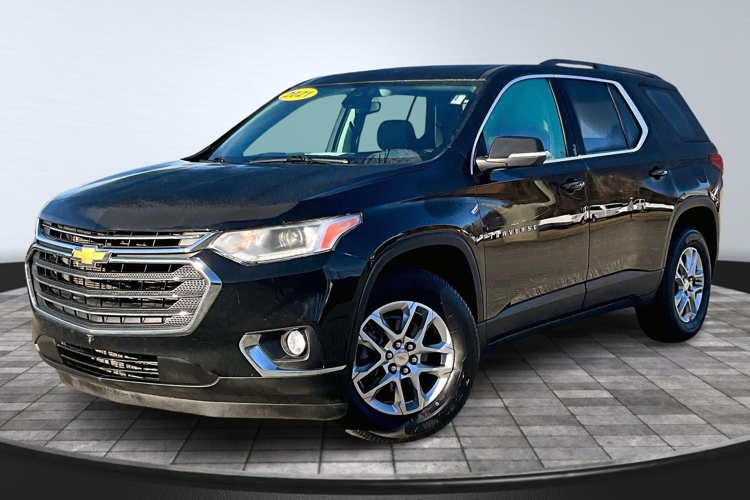2021 Chevrolet Traverse LT Cloth