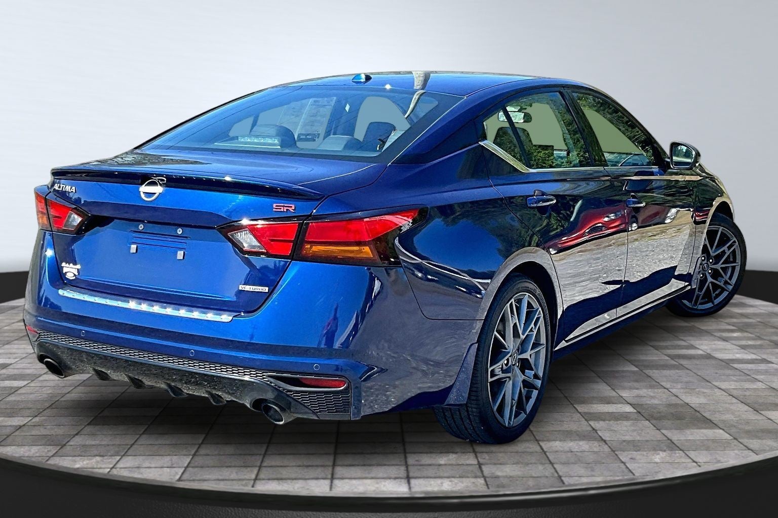 2023 Nissan Altima 2.0 SR