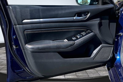 2023 Nissan Altima 2.0 SR