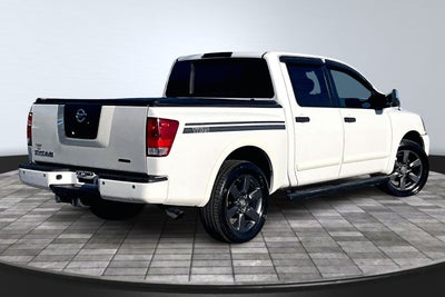 2012 Nissan Titan SV