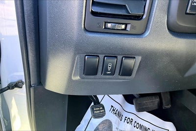 2012 Nissan Titan SV