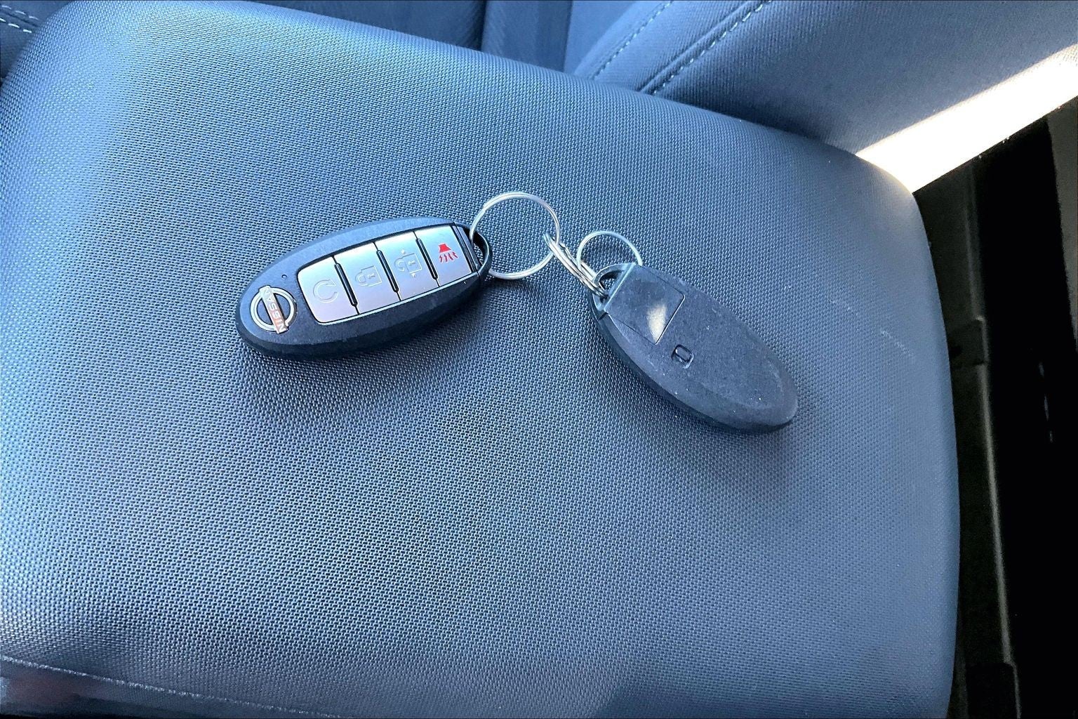 2024 Nissan Frontier SV