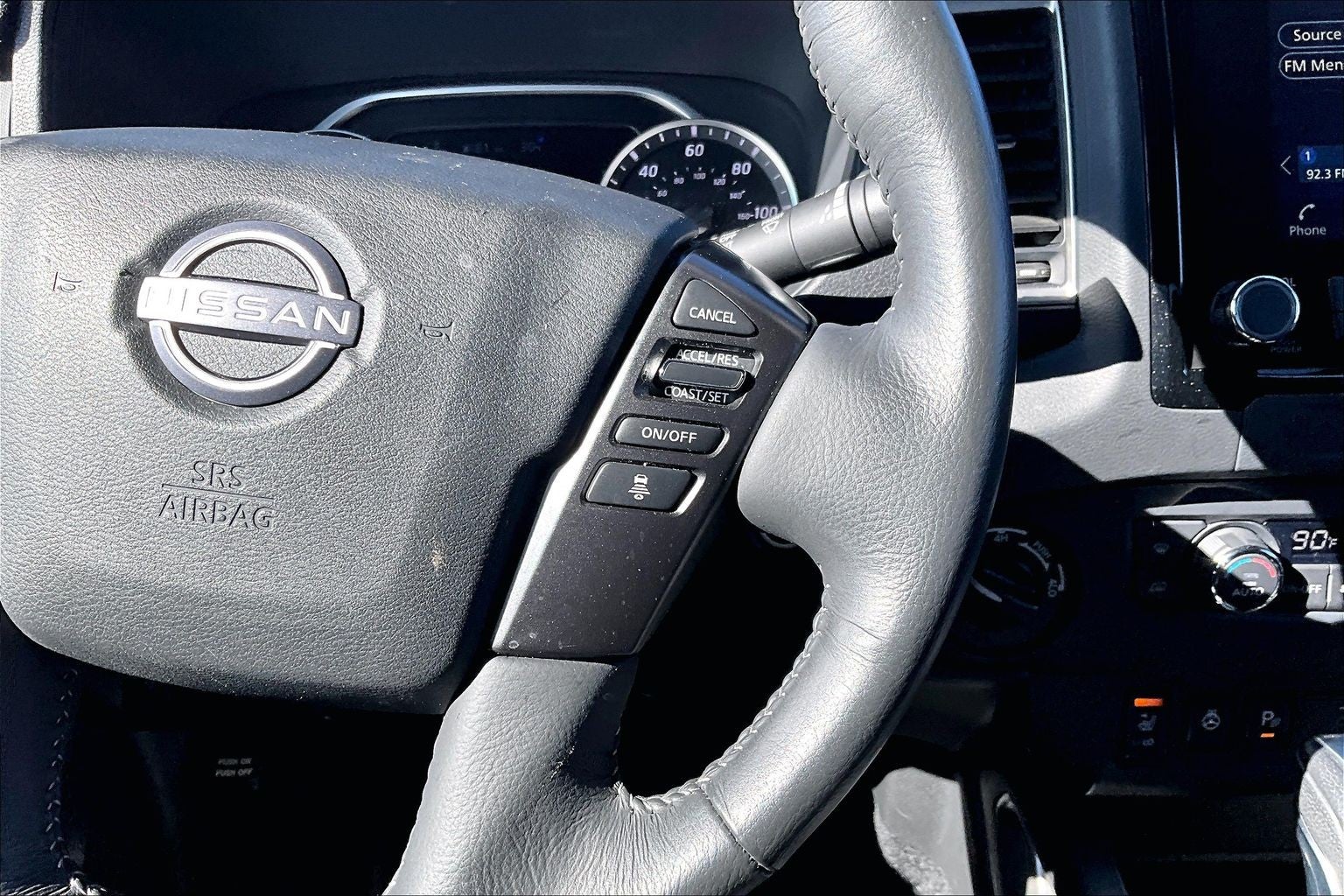 2024 Nissan Frontier SV