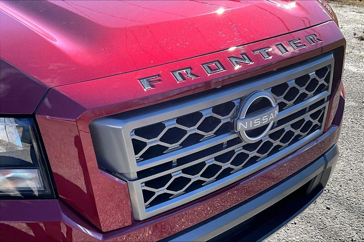 2024 Nissan Frontier SV