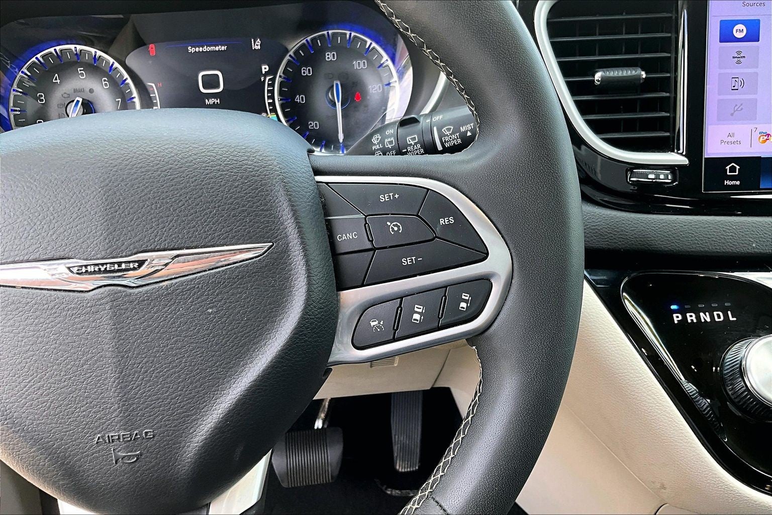 2024 Chrysler Pacifica Touring L