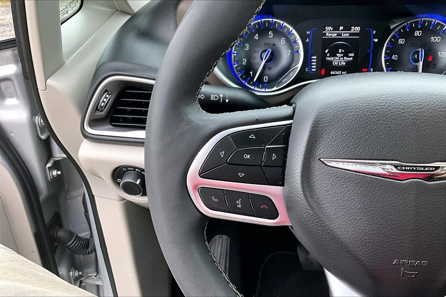 2024 Chrysler Voyager LX