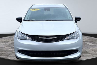 2024 Chrysler Voyager LX