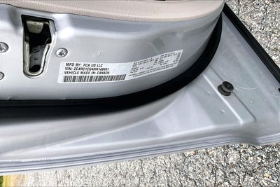 2024 Chrysler Voyager LX