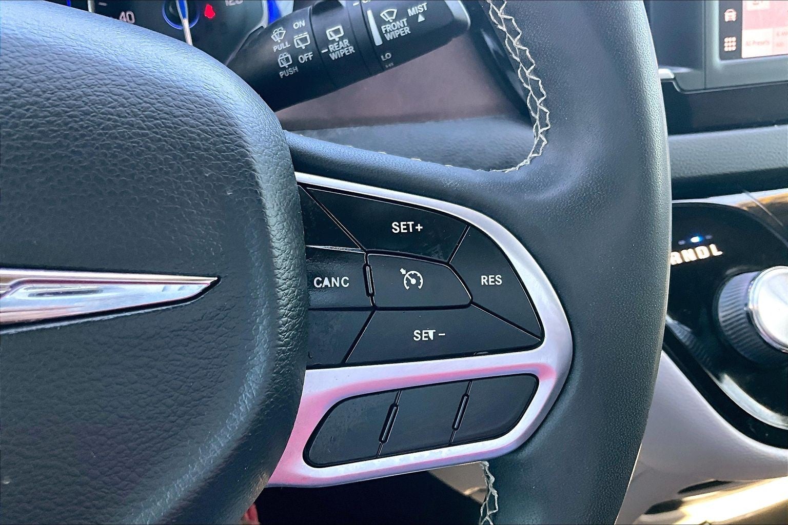 2022 Chrysler Voyager LX